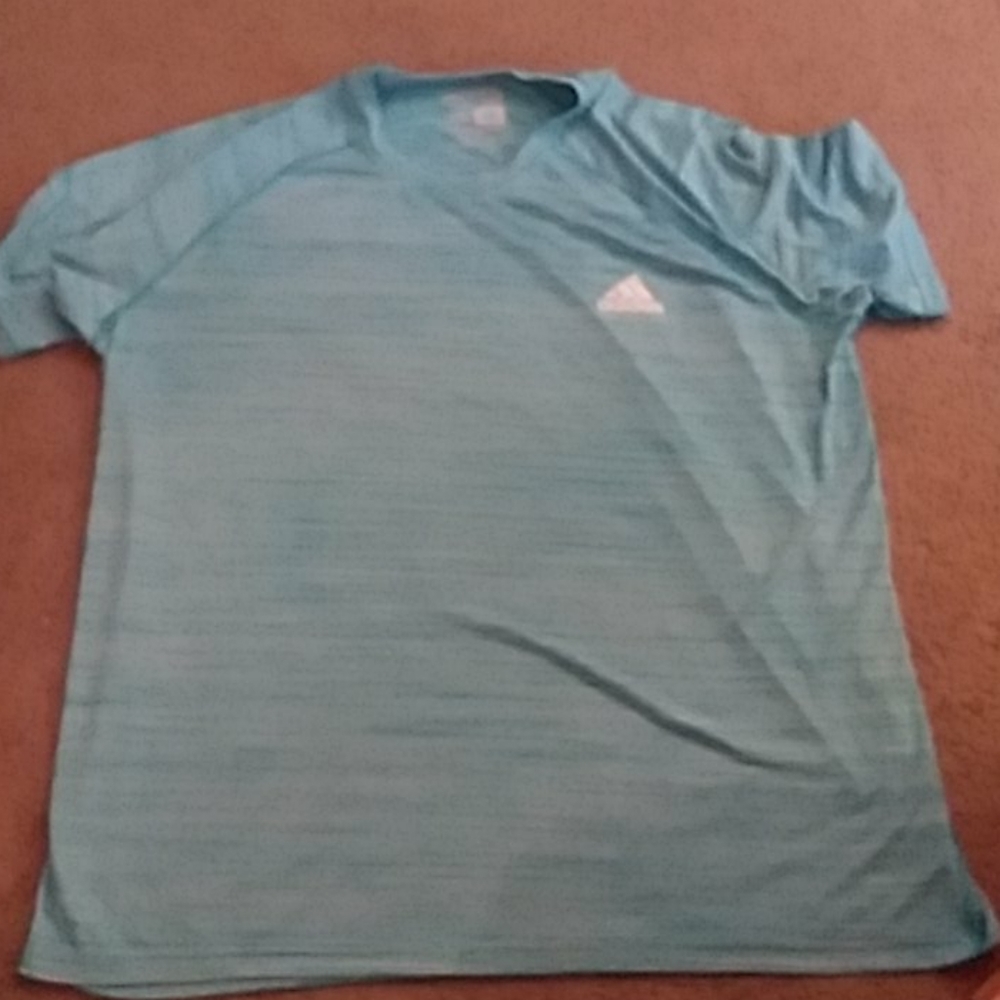 Adidas Men's 2XL athletic tshirt